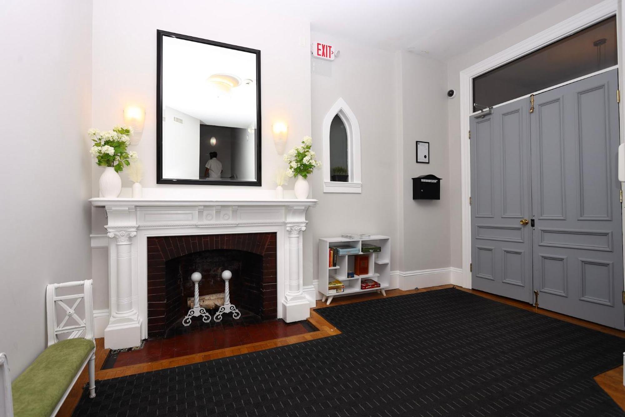 Stylish Newbury Street Studio, #2 بوسطن المظهر الخارجي الصورة