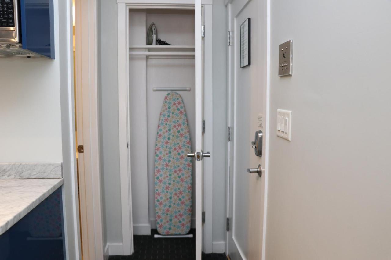 Stylish Newbury Street Studio, #2 بوسطن المظهر الخارجي الصورة